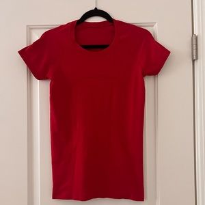 Lululemon Swiftly Tech Short Sleeve 2.0 Dark Red